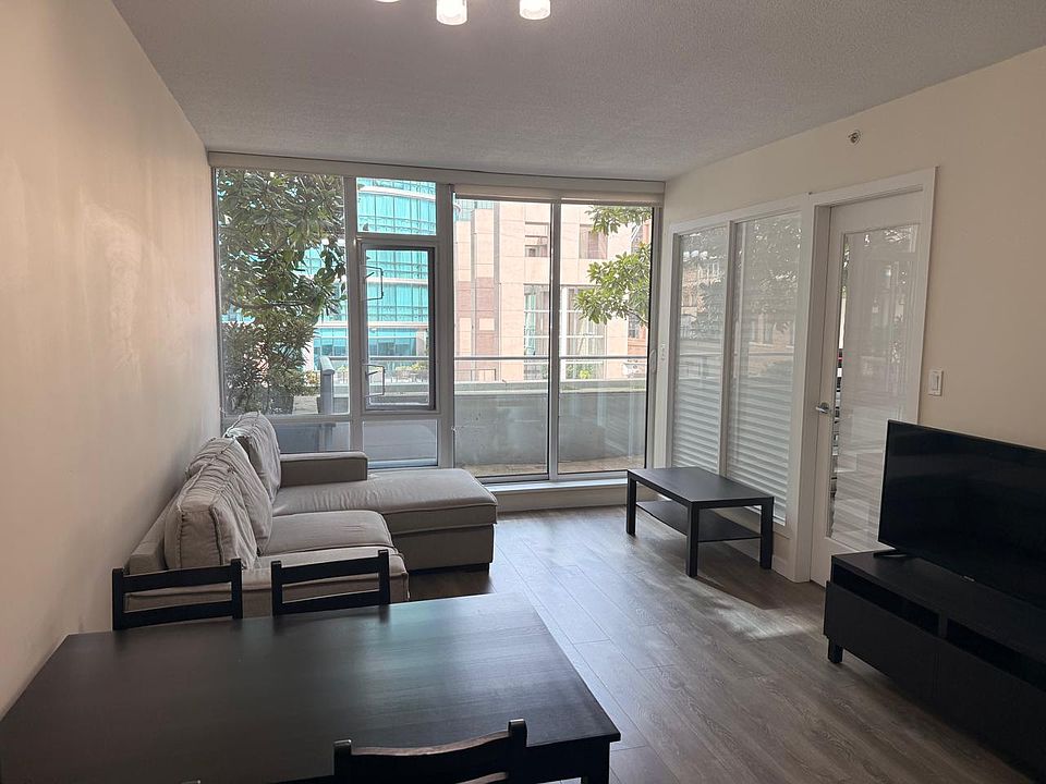 1st image of 833 Homer St #506