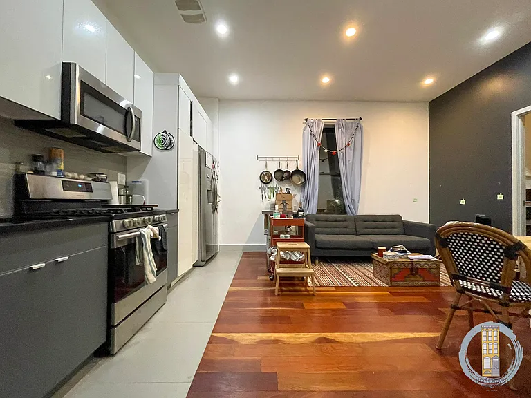 434 Hancock St #4 — Photo 6