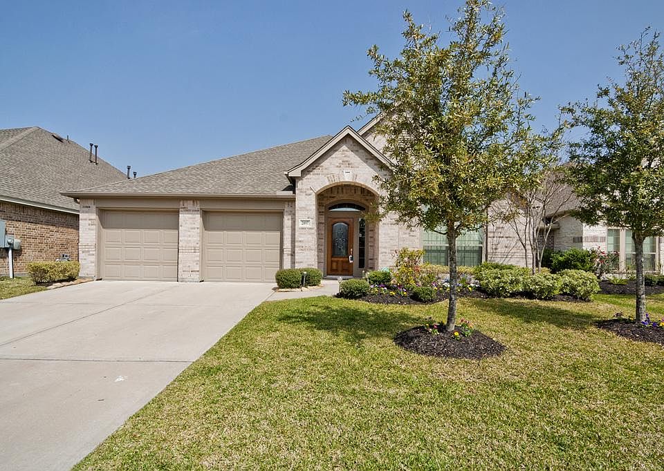WELCOME HOME! This fabulous one-story gem has been incredibly well maintained and is in the perfect 