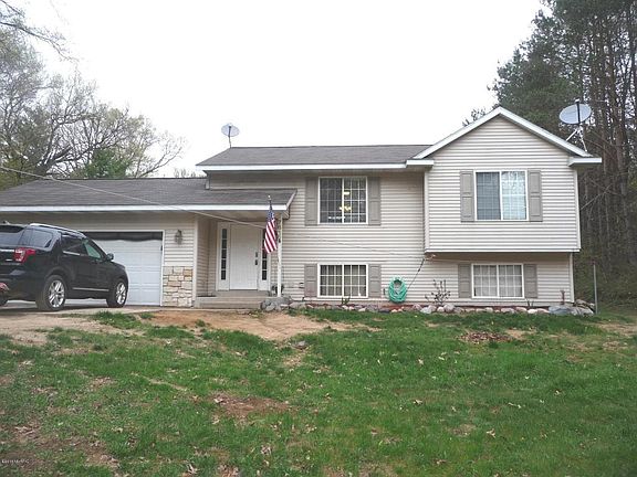 2nd image of 7615 E 80th St