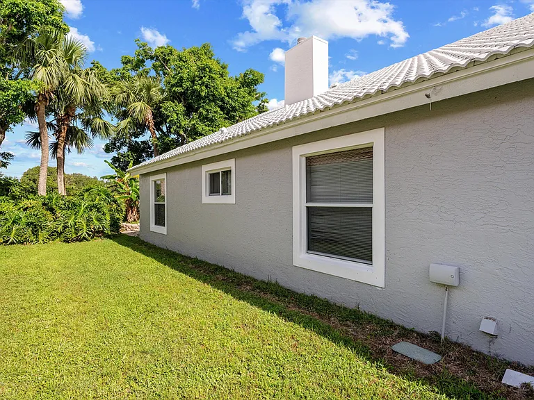 1851 Oak Berry Cir — Photo 22