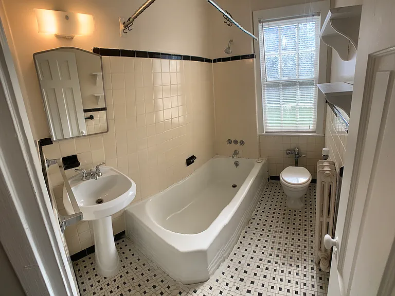 2828 Thornhill Rd #302B — Photo 41
