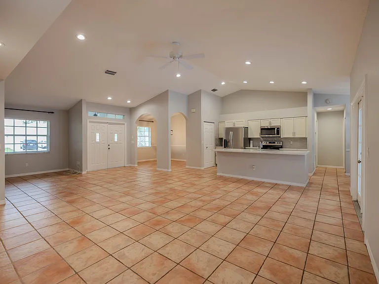 13590 Callington Dr — Photo 12