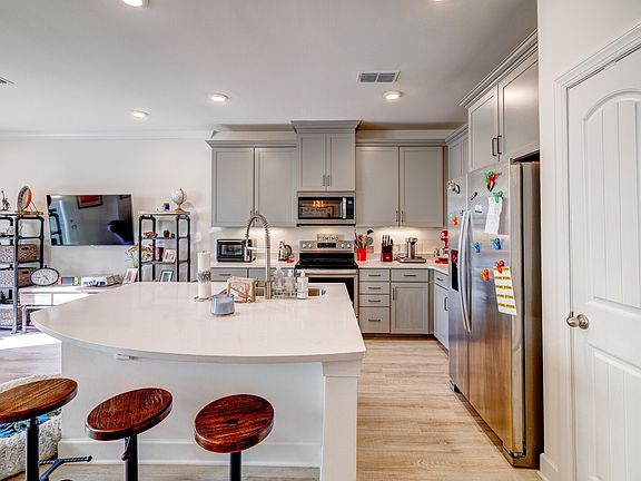 3rd image of 2225 Belle Creek Way