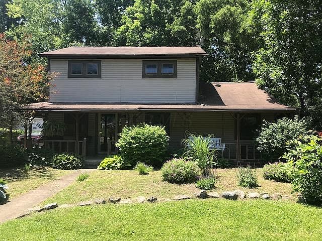 1st image of 379 Robinwood Ave