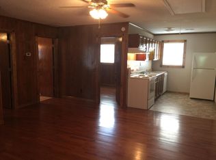 130 Emerald Pt APT 3, Elizabethton, TN 37643