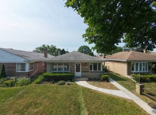 4605 Jerome Ave, Skokie, IL 60076