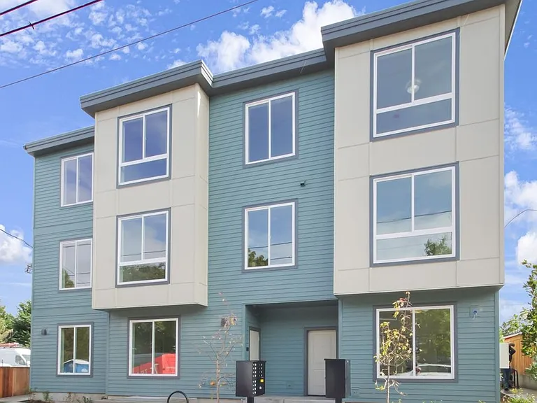 River Park Apartments — Photo 19