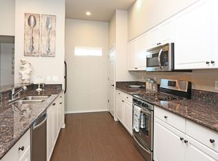 Harbor Pointe Apartments, Clovis, CA 93611