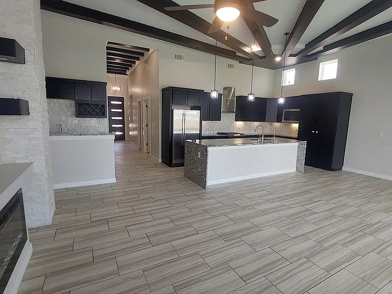12349 Desert Wolf Ave — Photo 40