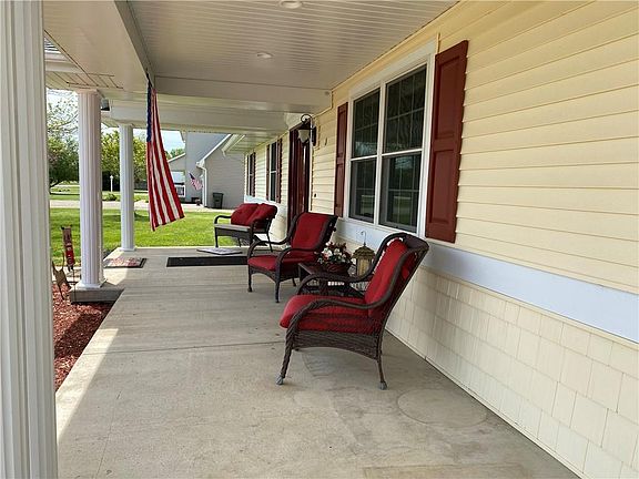 3rd image of 1041 County Road 500 E