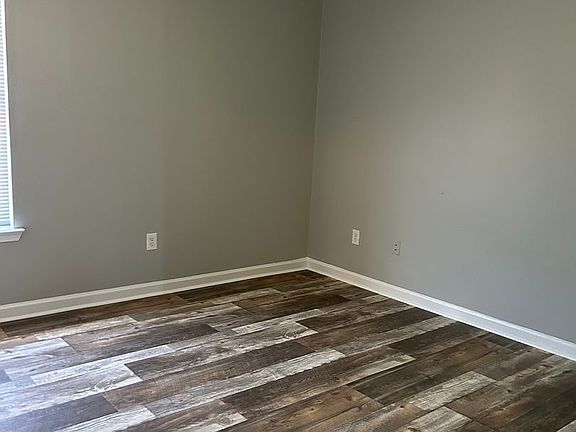4th image of 601 Casa Ct #617