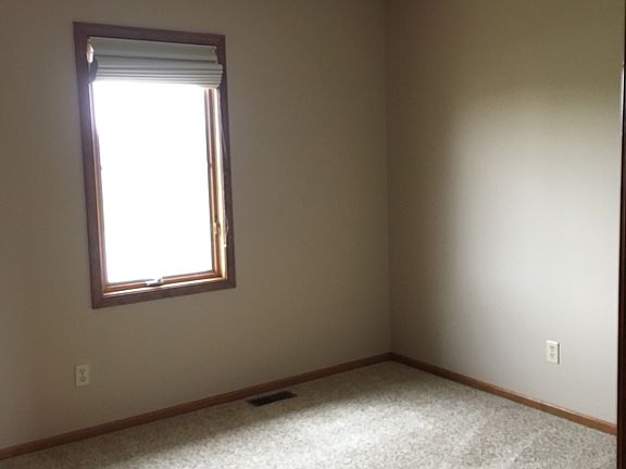 4th image of 7622 Greymoor Dr