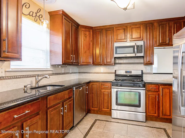 34 Chimney Ct #181 — Photo 9