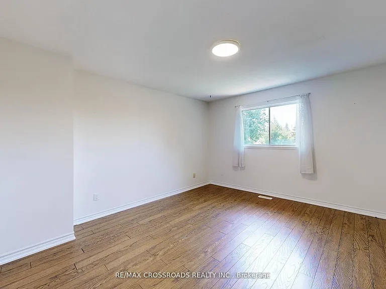 35 Forest Grove Dr — Photo 21