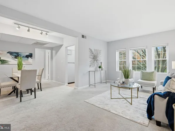 1909 N Rhodes St APT 30, Arlington, VA 22201