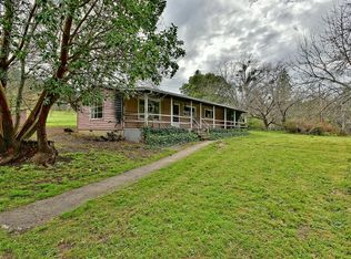 6302 Dark Hollow Rd, Medford, OR 97501