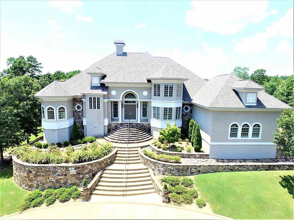 1st image of 220 Oakshores Cir