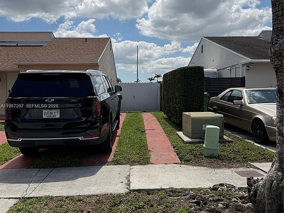 3rd image of 9612 Grand Canal Dr