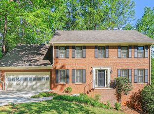 1527 Ridgewood Dr, Lilburn, GA 30047