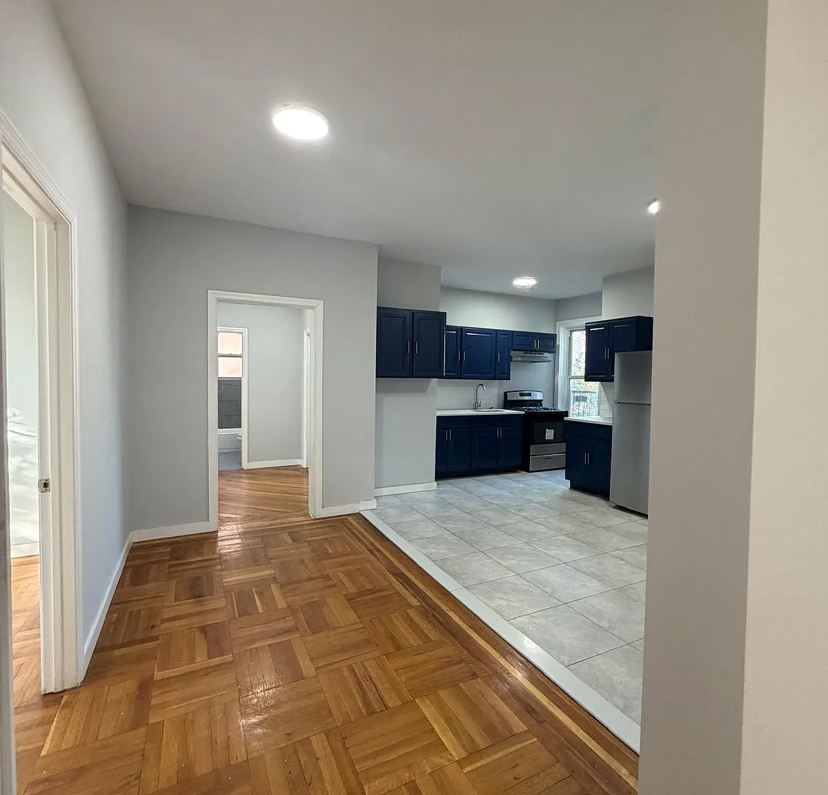 4 bed, 1200 sqft, $2,900 — Photo 2