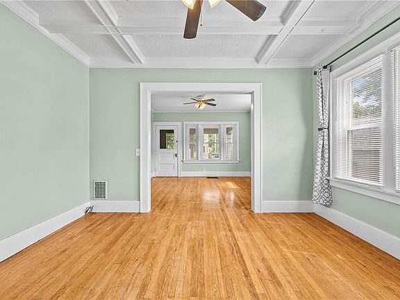 5th image of 19 Morningside Park
