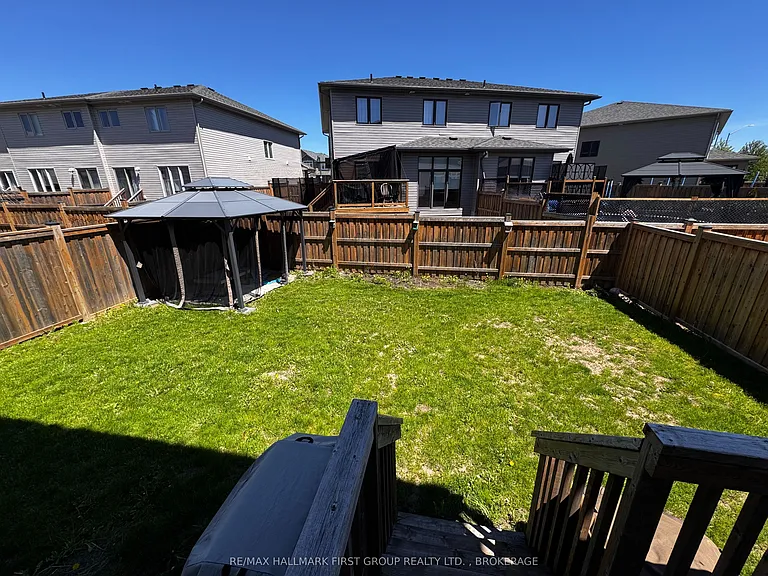 1098 Woodhaven Dr — Photo 43