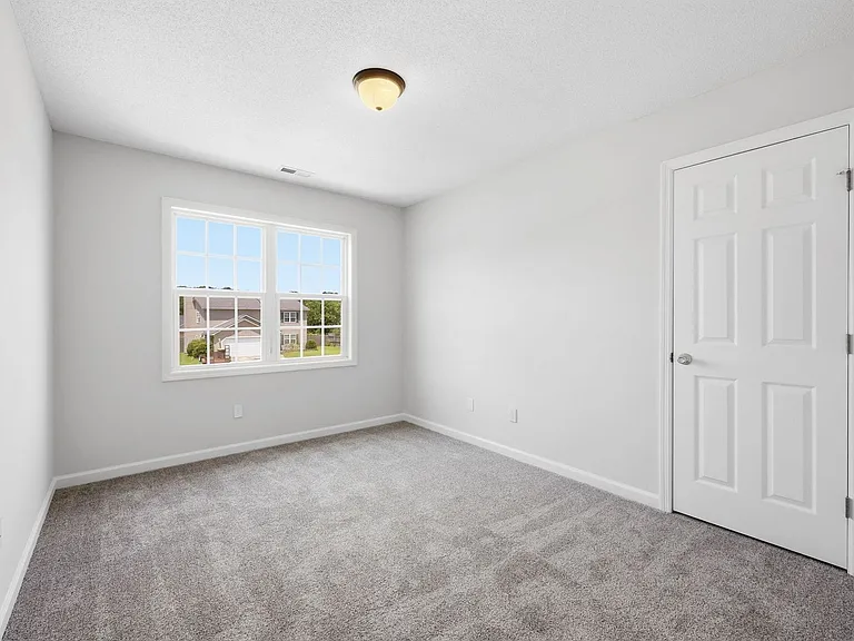 302 Mann St — Photo 14