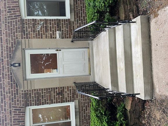 5th image of 3717 S 58th Ct
