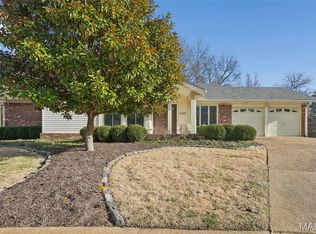 2184 Courtleigh Ln, Chesterfield, MO