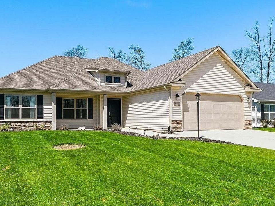 1st image of 684 S Cottonwood Ct