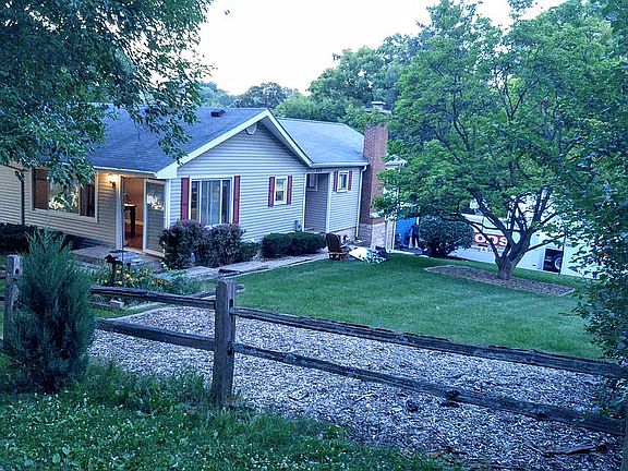 2nd image of 322 Hiawatha Dr