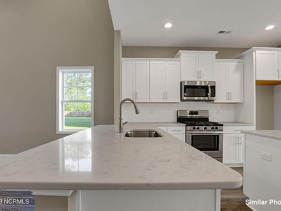 3rd image of 3024 Goldenaster Court