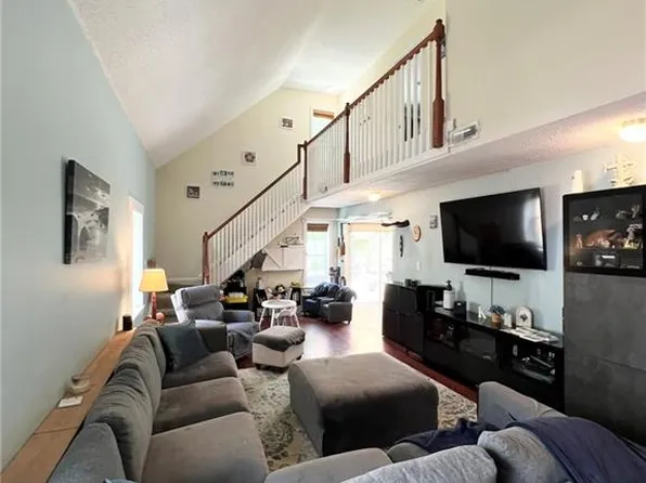 5806 Edith Ct, Virginia Beach, VA 23464