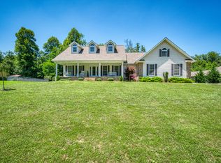 137 Chapel Hill Dr, Crossville, TN 38555