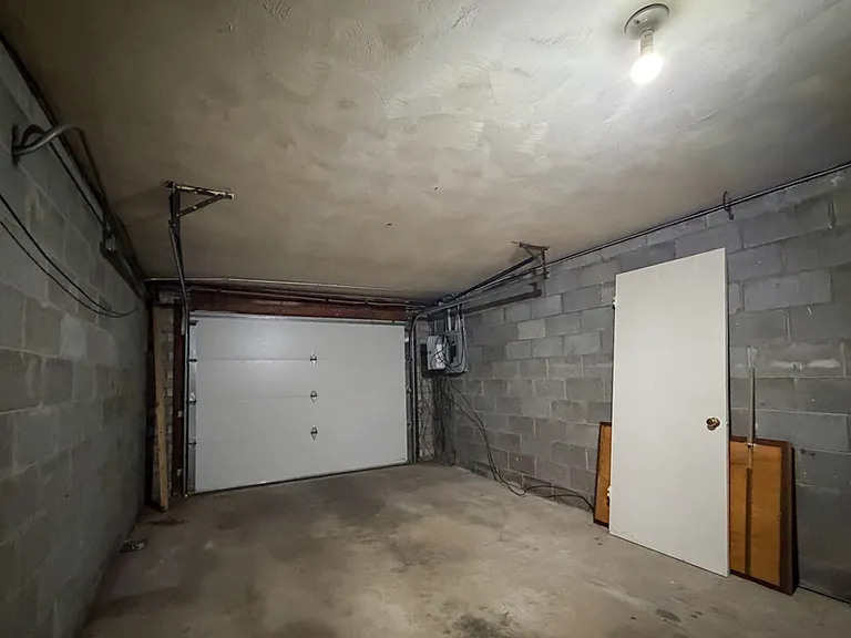 2402 S 41st St #2406 — Photo 20