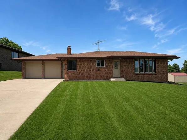 125 E 1st St, Lindsay, NE 68644