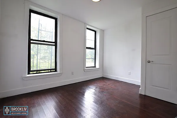 Rented by null | media 4