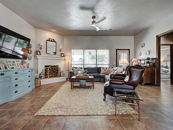 5th image of 2490 Covered Wagon Trl
