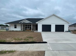 4549 Paul Ln, Green Bay, WI 54313