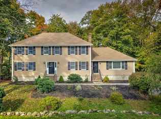 201 Marbleridge Rd, North Andover, MA 01845
