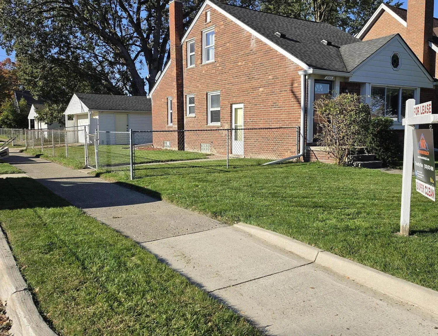 3 bed, 2.5 bath, 1414 sqft, $2,300 — Photo 3