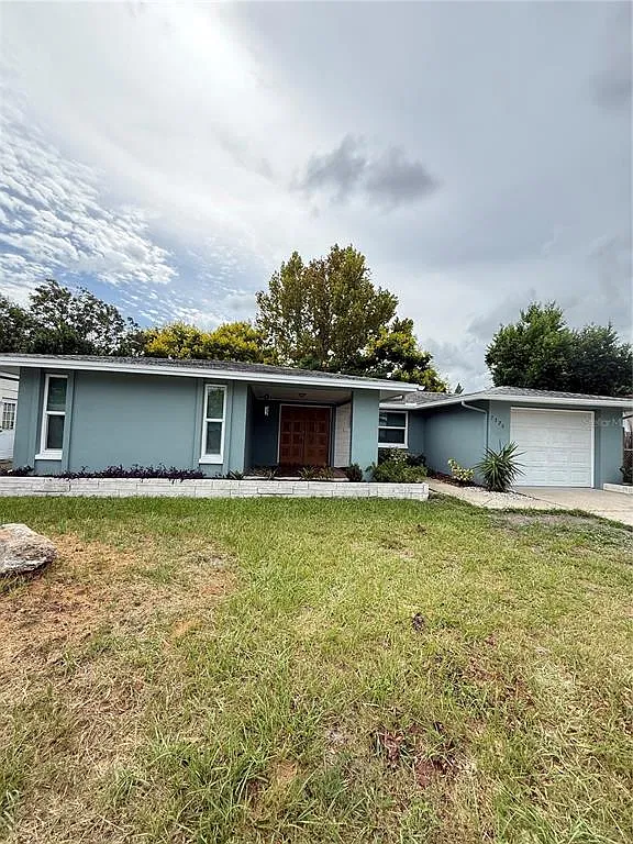 4 bed, 2.0 bath, 1547 sqft, $1,950 — Photo 1