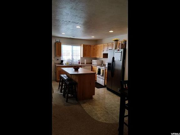 2nd image of 1589 N Berra Blvd