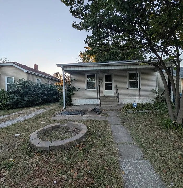 3011 Myrtle Ave