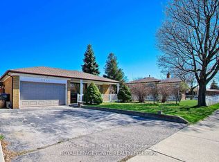 3350 Lehigh Cres W, Mississauga, ON L4T1W8