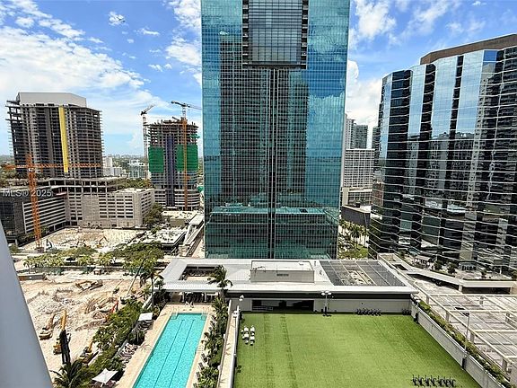 3rd image of 1300 Brickell Bay Dr APT 2300