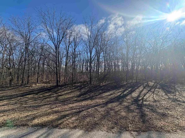 13 & 14 S Elk Dr, Beloit, WI 53511