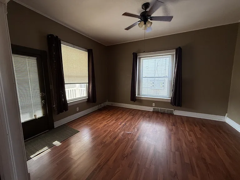 403 & 405 N 4th St #403 — Photo 3