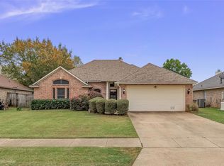 321 Fletcher Dr, Bossier City, LA 71112